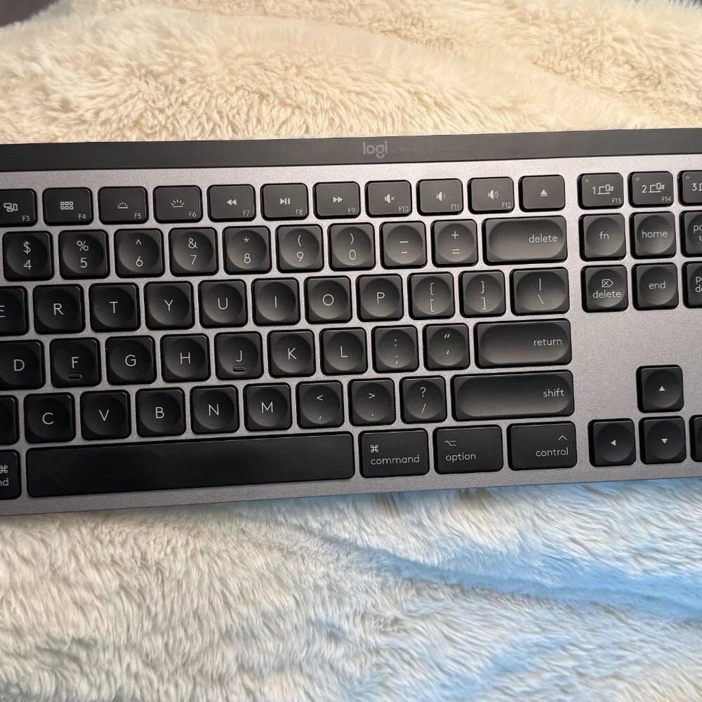 Logitech MX Keys for Mac (keyboard)